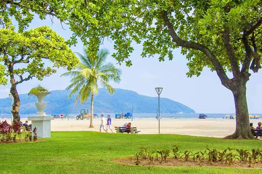 10-hour beach tour Santos: Shared with Tickets & Lunch - Coffee Museum: Brazil’s economic story in one stop
