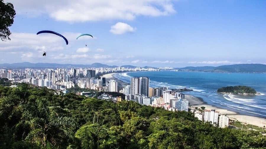 10-hour beach tour Santos: Shared with Tickets & Lunch - The early morning pickup in São Paulo