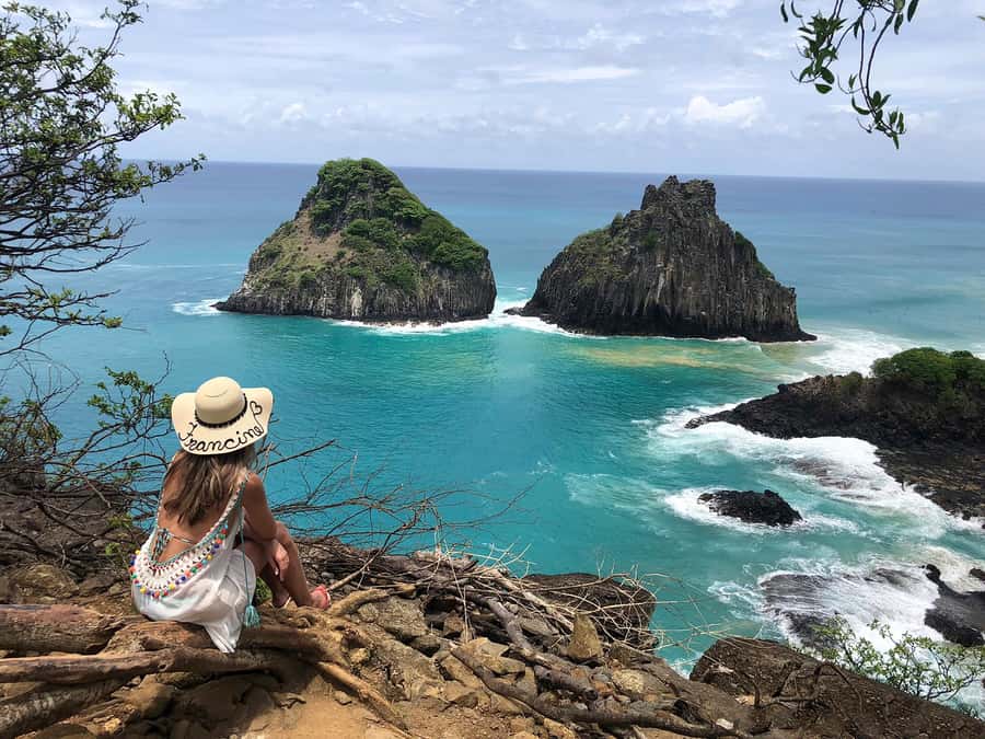 7-Hour Island Adventure: Fernando de Noronha Ilhatour - Baía dos Porcos, one of the day’s best photo stops