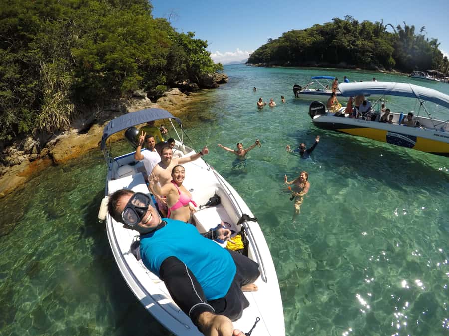 Angra dos Reis and Ilha Grande: Small-Group Fast-Boat Tour - The long road from Rio to Angra dos Reis