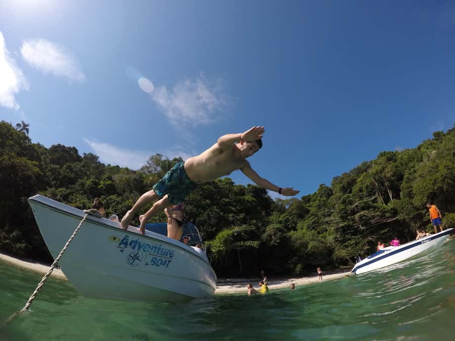 Angra dos Reis and Ilha Grande: Small-Group Fast-Boat Tour - What makes the small group valuable