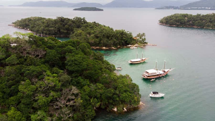 Angra dos Reis: Boat Tour in Ilha Grande and Lagoa Azul - Key points at a glance