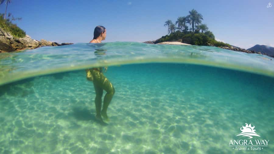 Angra dos Reis: Super Lagoa Azul Speedboat Tour - Why a speedboat works well in Angra dos Reis