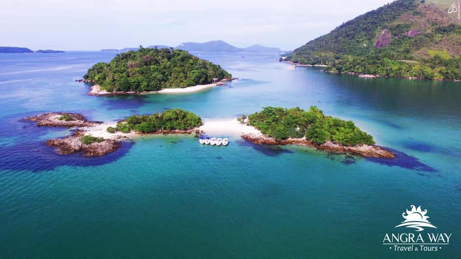 Angra dos Reis: Super Lagoa Azul Speedboat Tour - What the $52 price really covers