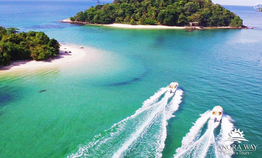 Angra dos Reis: Super Lagoa Azul Speedboat Tour - Cataguás Island and its fine white sand