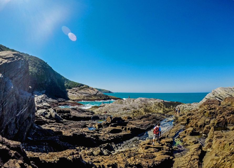 Armação dos Búzios: Walk Through the Natural Pools in Búzios - Praia dos Amores, a small beach with a big reward