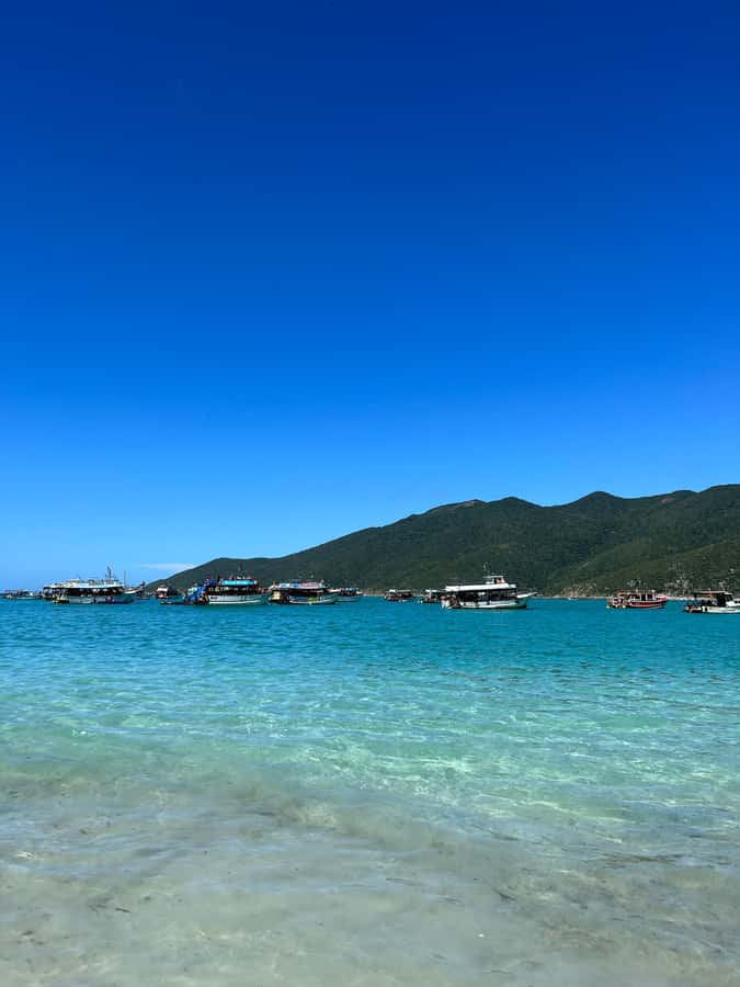 Arraial do Cabo: Boat Trip with Waterslide - Gruta Azul and the coastal rock formations