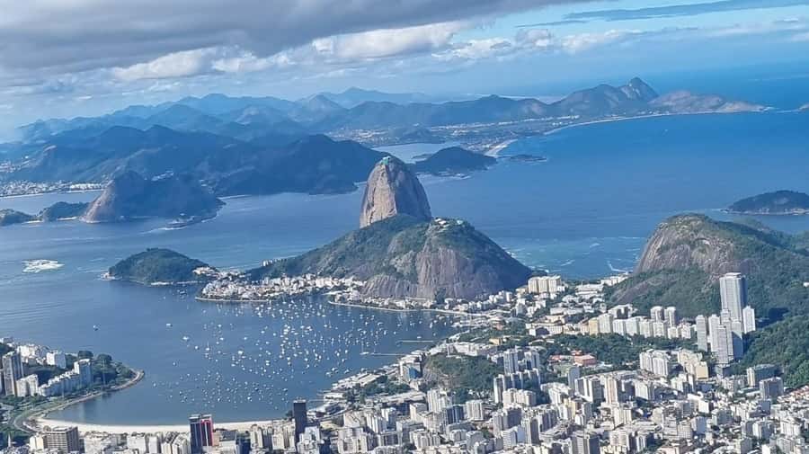 AVenturismo Pão de Açúcar - Two hours of rock, ropes, and steady effort