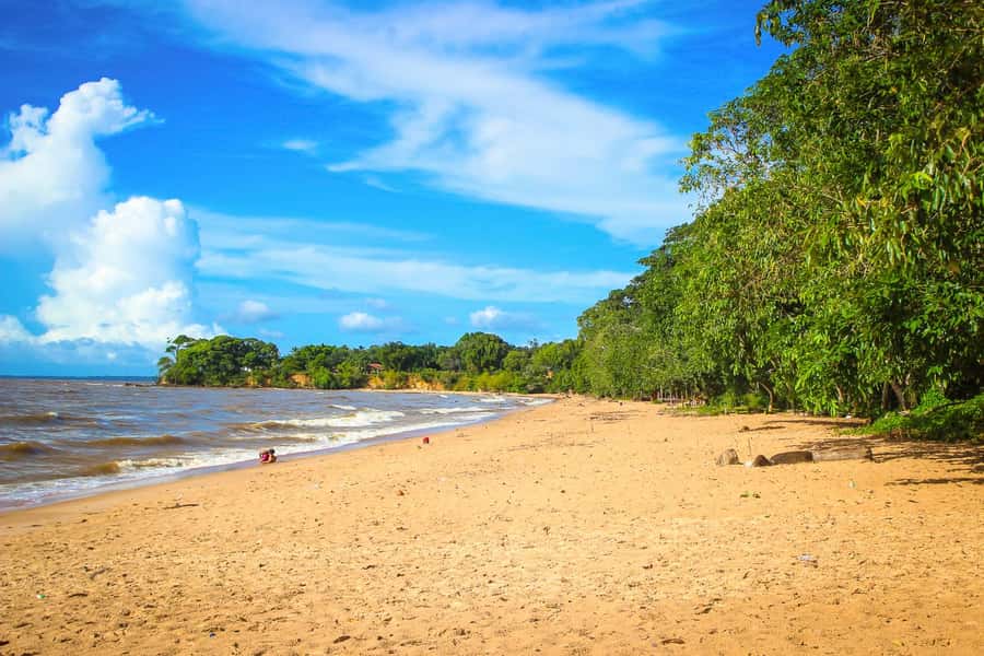 Belém: Ilha do Mosqueiro River Beach Trip - Midday brings the main swimming stop