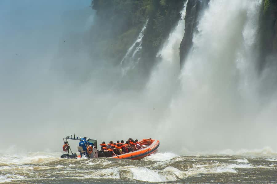 Brazilian Iguassu Falls,Bird park Boat Safari all tickets - What the private guide adds