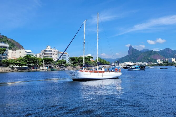 Brunch & Sunset Cruise with Capirinha in Rio - The views from Sugar Loaf to Christ the Redeemer