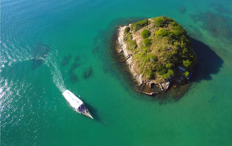 Búzios 2.5-Hour Schooner Boat Experience - Turtle and Little Turtle beaches