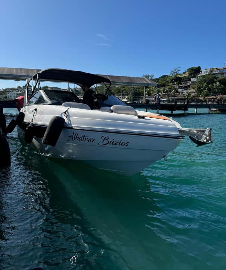 Búzios: Speedboat tour of 2 islands and 11 beaches - Key points at a glance