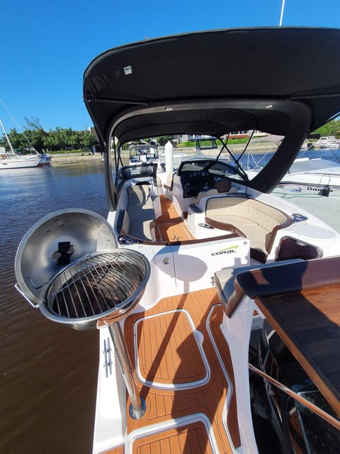 Búzios: Speedboat tour of 2 islands and 11 beaches - João Fernandes and João Fernandinho