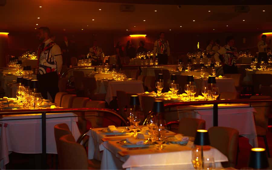 By Night Tour: Roxy Dinner Show & Transfer - Is $174 a fair price?