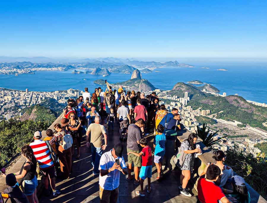 Corcovado, Sugarloaf Mountain, and Selarón Steps 6-Hour Tour - Christ the Redeemer: Rio’s essential first stop