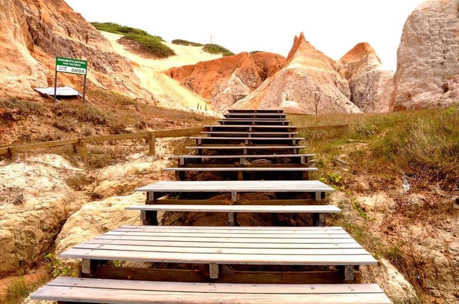 Fortaleza: Tour to Morro Branco and Fontes Beach - Choosing between the trail and the buggy