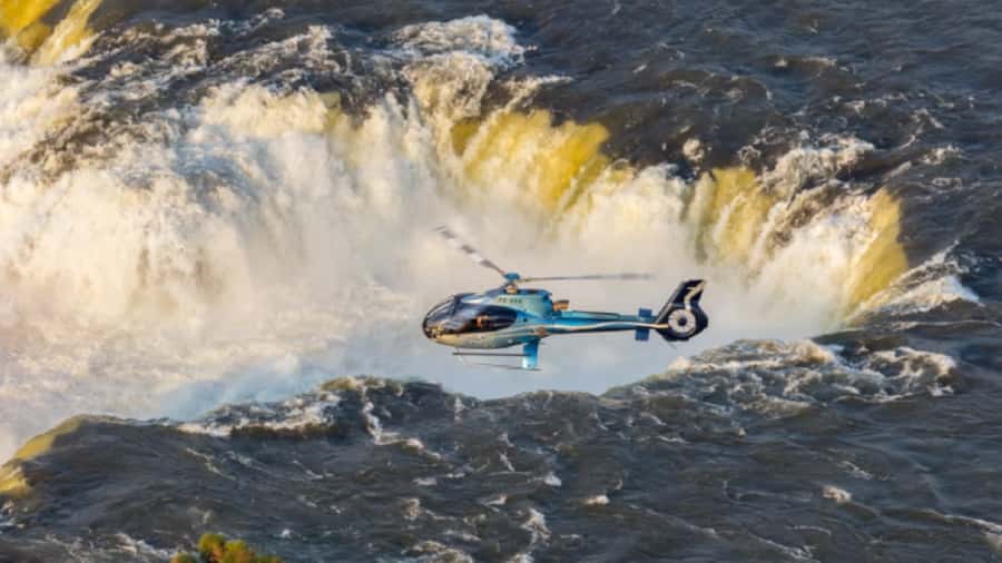 Foz do Iguaçu: Helicopter Flight over the Iguassu Falls - The Helisul Flight Over Devils Throat