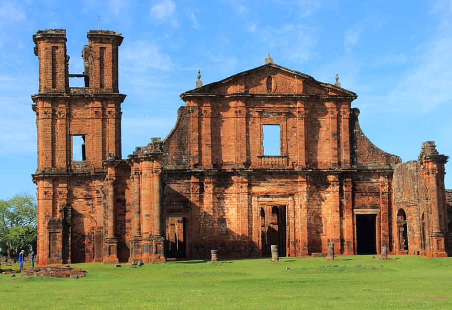 Foz do Iguaçu: Wanda Mines and San Ignacio Ruins Day Trip - What you see inside Wanda Mines