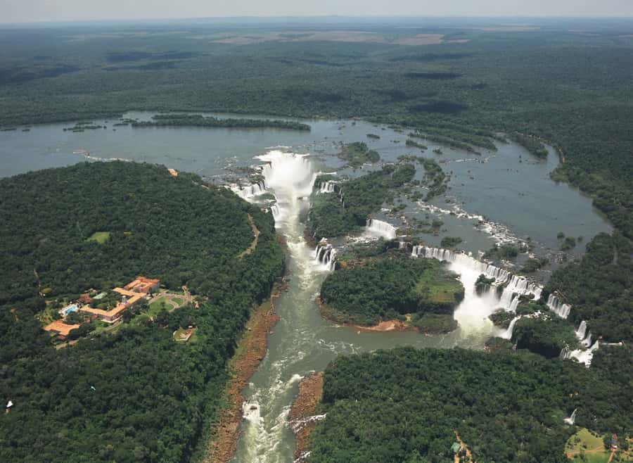 From Foz do Iguaçu: Argentinean Falls Tour with Pickup - The Lower Circuit Through Spray and Jungle