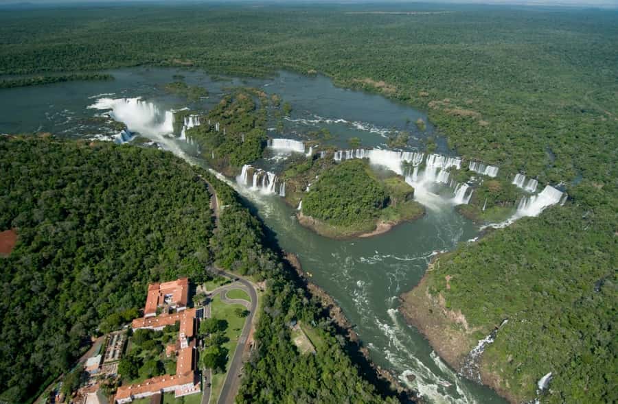 From Foz do Iguaçu: Argentinean Falls Tour with Pickup - Devil’s Throat and the Biggest Rush of Water