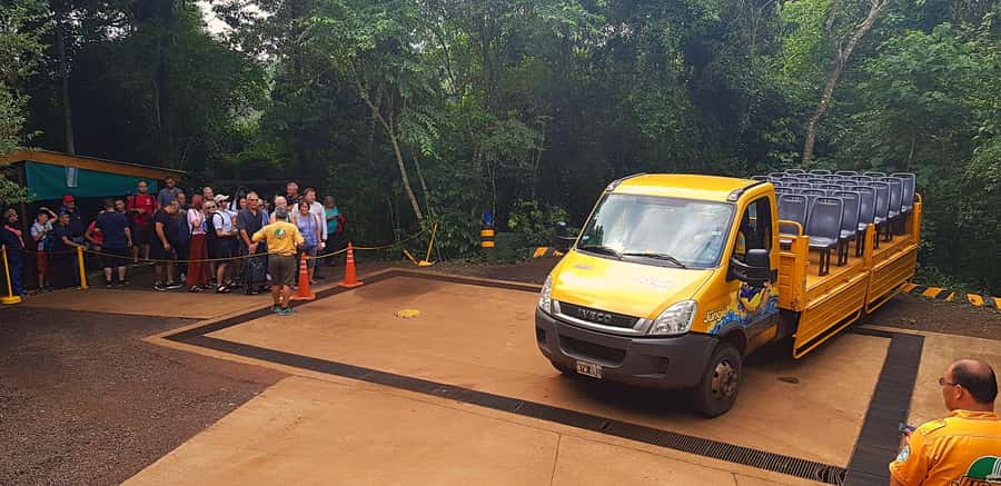 From Foz do Iguaçu: Argentinian Iguazu Falls with Boat Ride - What to pack for a boat that leaves you soaked