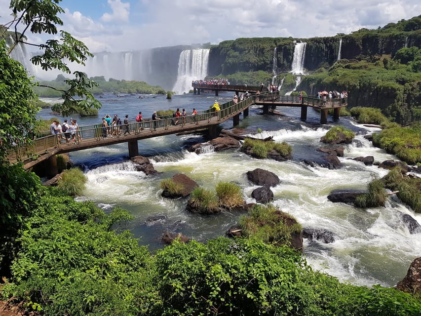 From Foz do Iguaçu: Brazilian Falls and Bird Park Tour - What to bring and what to expect