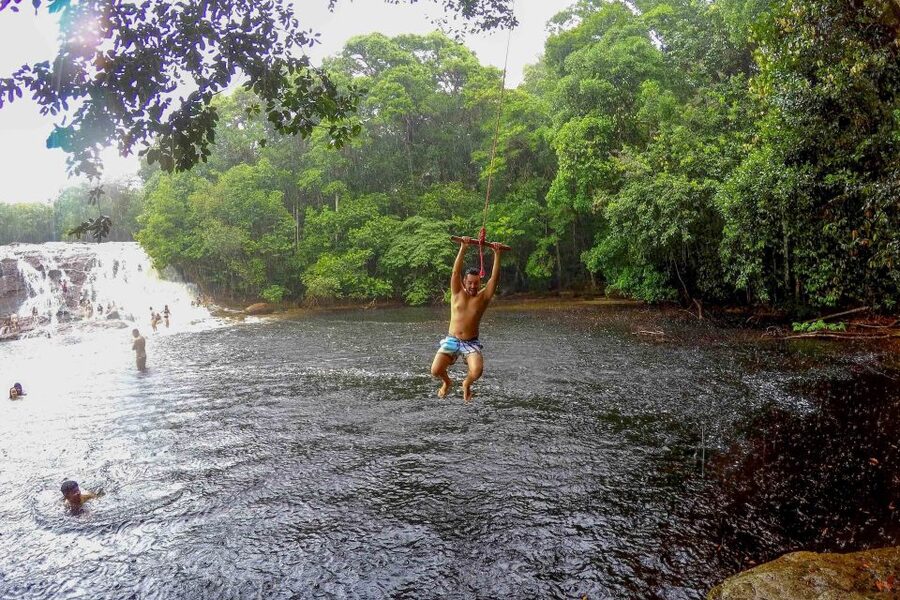 From Manaus: Presidente Figueiredo Waterfalls Daytrip - Lunch with tambaqui and regional food