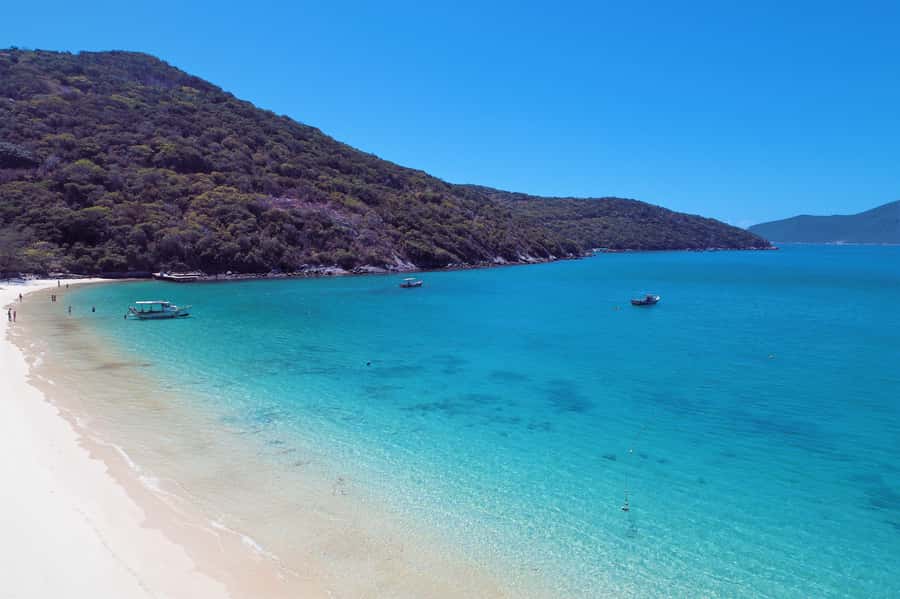 From Rio: Arraial do Cabo Day Trip with Boat Tour - Weather, wind, and the backup plan