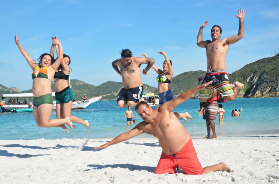 From Rio: Arraial do Cabo - The Brazilian Caribbean Daytrip - The morning drive and pickup from Rio