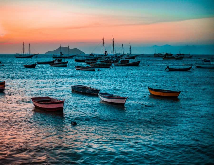 From Rio: Buzios Beaches Day Trip with Boat Ride and Lunch - Azeda and Azedinha: small coves with striking water