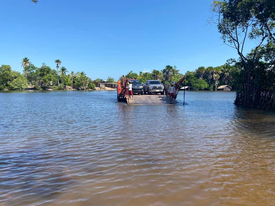 Full-day excursion Lencois Marnahenses, Lagoa Azul & Lagoa Bonita combined - The rough ride into the park