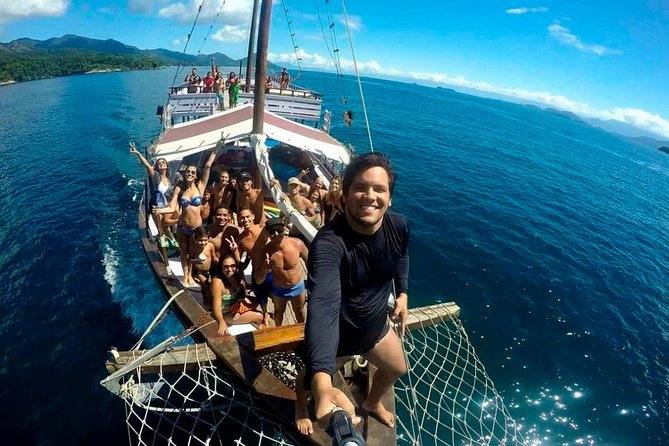 Full Day Tour to Angra dos Reis and Grand Island - Cais de Santa Luzia and the start of the schooner ride