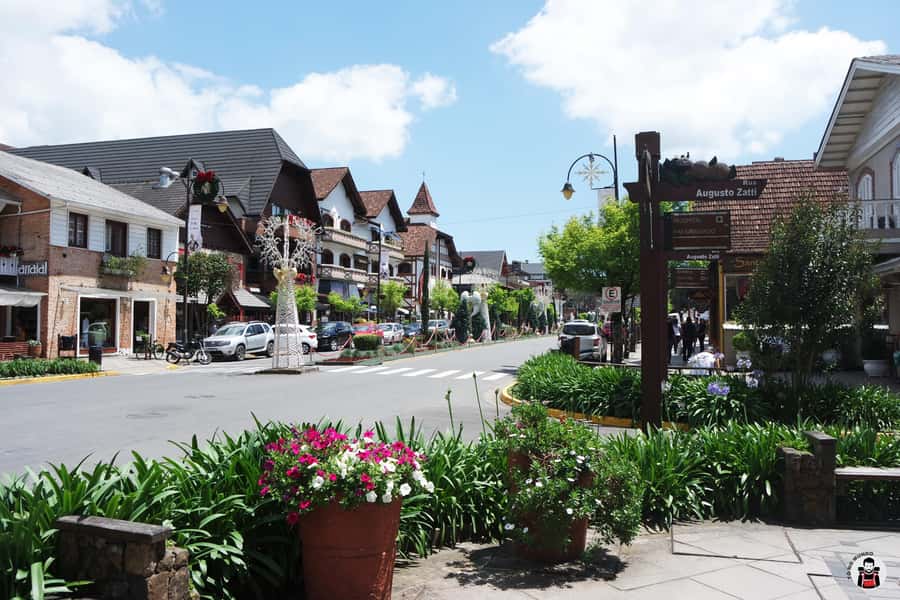 Gramado and Canela private trip with English speaking guide - Gramado: architecture, chocolate, museums, and food