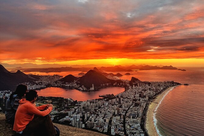 Half Day Hiking Tour Morro Dois Irmaos and Favela Vidigal - The 50-minute walk around Morro Dois Irmaos