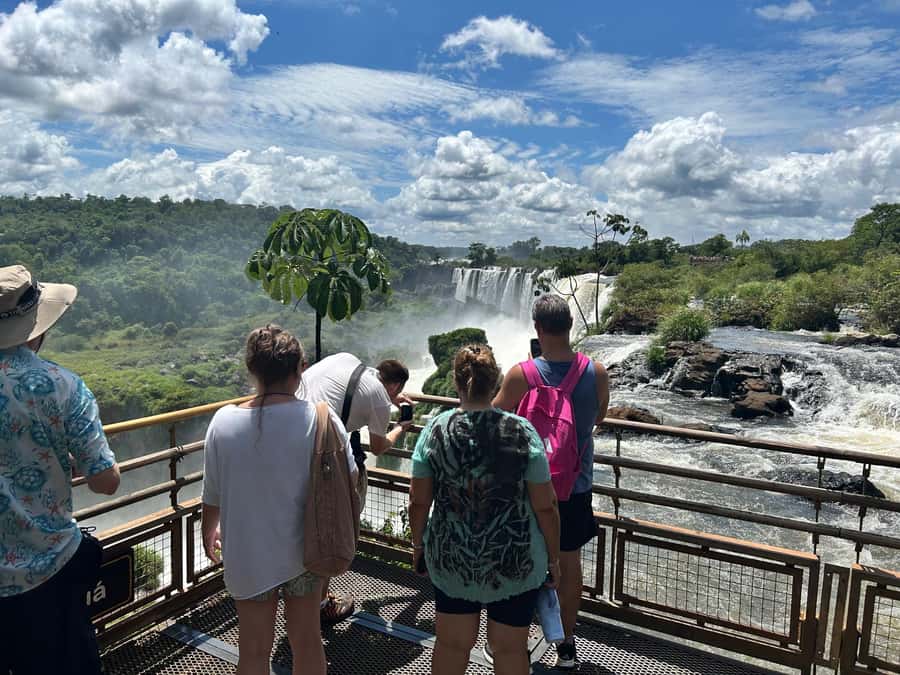 Iguassu Waterfalls: 1 Day Tour Brazil and Argentina's sides - Key points to know before booking