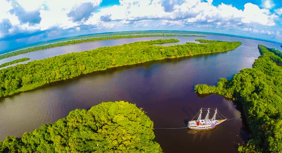 Manaus: Full-Day Tour on the Amazon River - Pickup in Manaus and the ride to the river