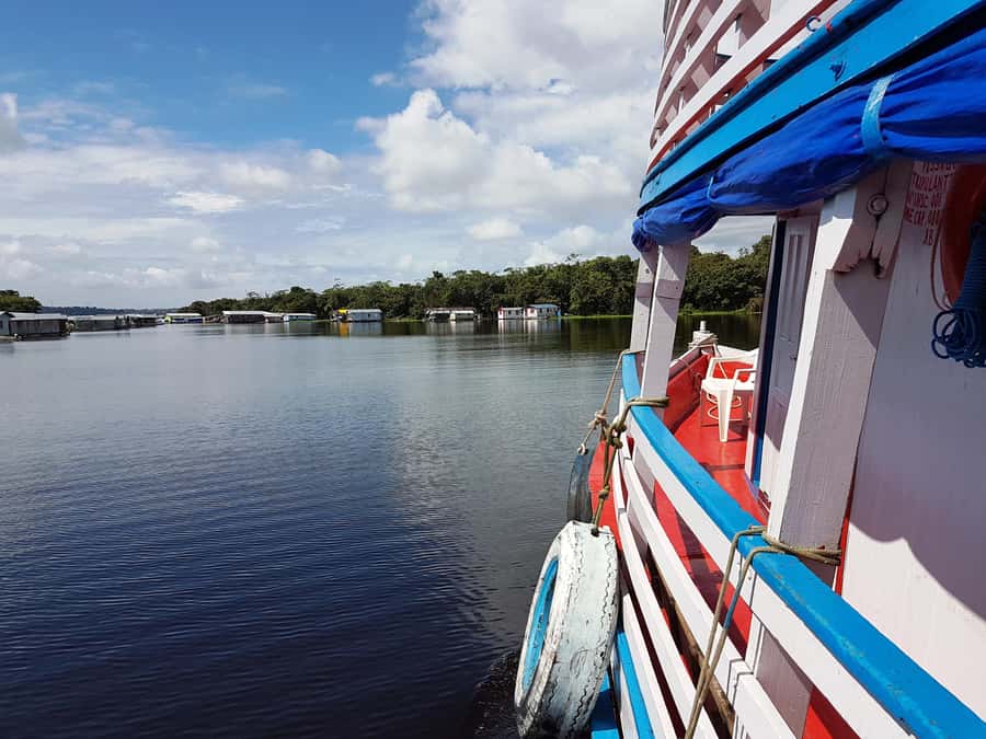Manaus to Santarém: 36-Hour Ferry on the Amazon - Leaving Manaus and reaching the port