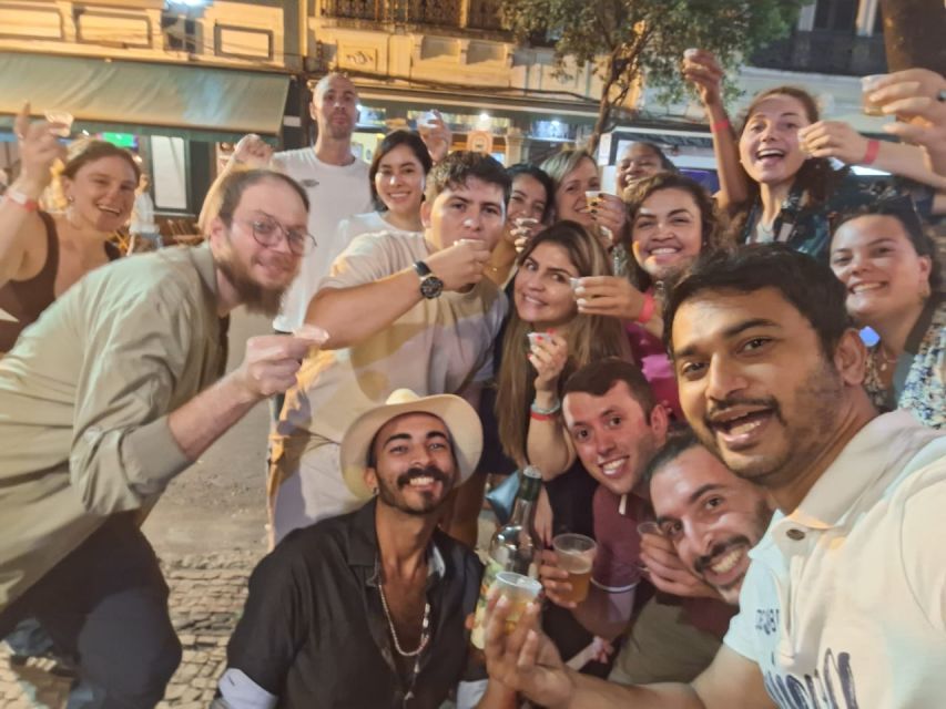 More than a Pub Crawl: An Authentic Night Experience in Rio - What the guides add to the evening
