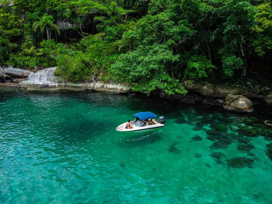 Paraty: A Private Speedboat Experience in Mamangua - Key points at a glance