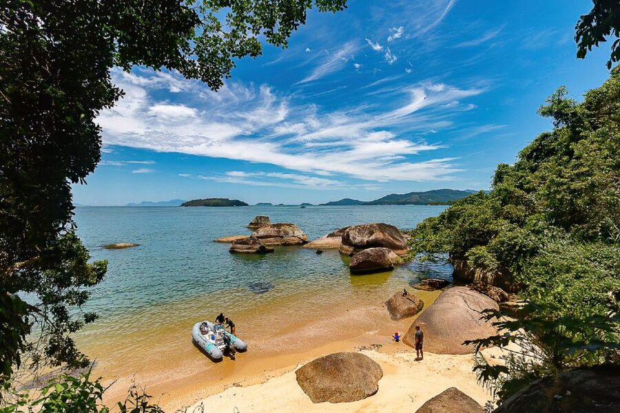 Paraty Bay: Islands & Beaches Boat Tour with Snorkeling - Who will get the most from this Paraty cruise