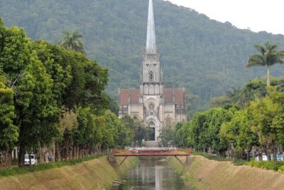 Petrópolis Day Trip from Rio de Janeiro including Imperial Museum and Crystal Palace