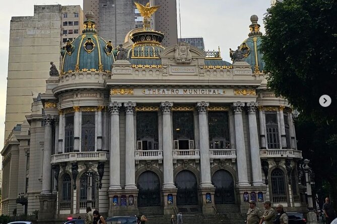 Private and Customizable Tour in Rio de Janeiro - What the guide adds to the day