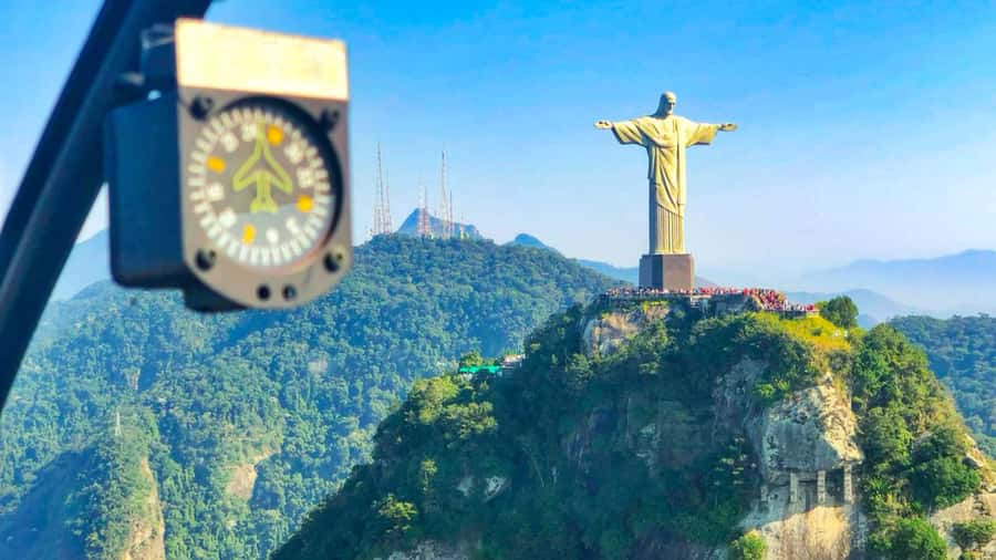 Private Helicopter tour - Rio de janeiro in 30min - Joá, Gávea Rock, and the approach to São Conrado