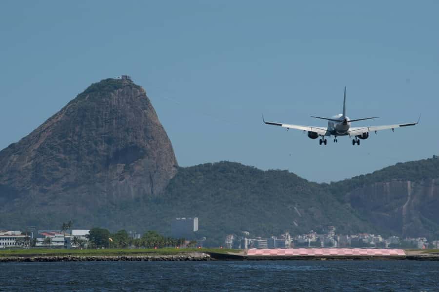 Rio: Boat Tour of Guanabara Bay - The audio guide and onboard atmosphere