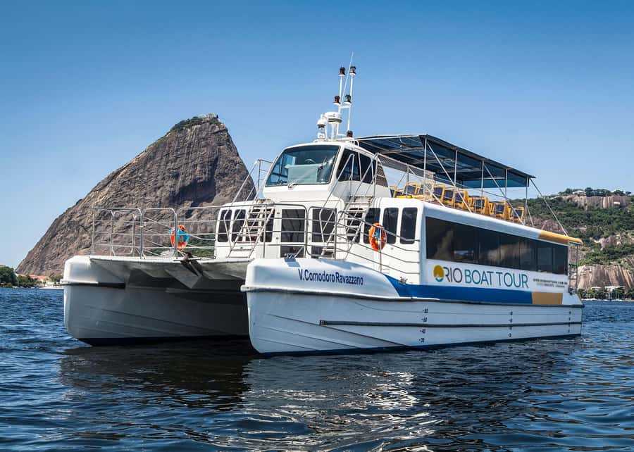 Rio: Boat Tour of Guanabara Bay - From Porto Maravilha to the airport