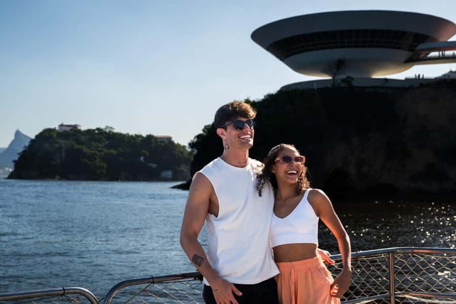 Rio: Boat Tour of Guanabara Bay - Forts, beaches, and the older bay