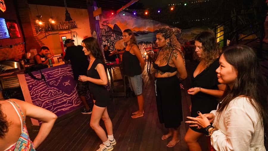 Rio: Caipirinha Workshop and Samba Class - My verdict: book it for the social night, not expert training