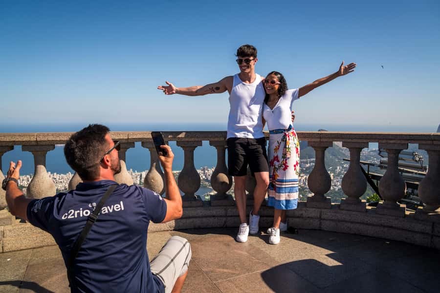 Rio: Christ the Redeemer & Selarón Steps Half-Day Tour - Who should book this Rio tour?