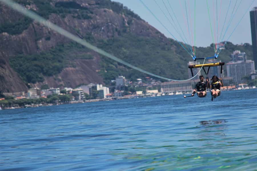 Rio de Janeiro: 2-Hour Boat Trip with Parasailing - The parasailing flight above Rio